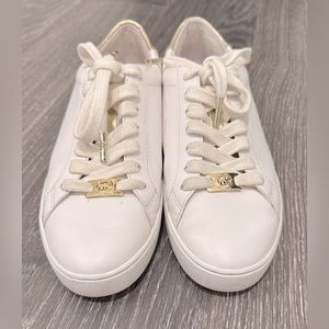 Michael Kors White leather Sneakers women's shoe size 6